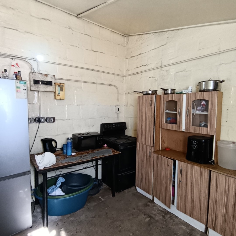 1 Bedroom Property for Sale in Matroosfontein Western Cape